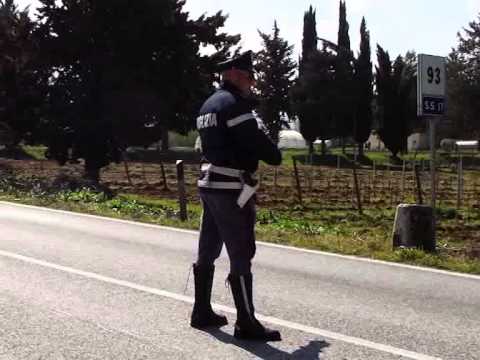 ONDA TG 21.03.2014 - AUTO TAMPONA AUTOBUS SULLA SS 17