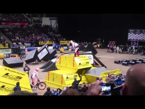 Toni Bou x-trial Sheffield 2016 Montesa