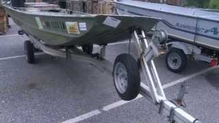 preview picture of video 'Alumacraft Boat with Trailer on GovLiquidation.com'