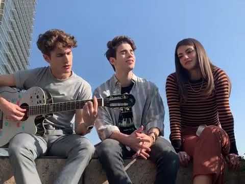 Julio Pena, Guido Messina e Isabela Souza cantam Cuéntales- Disney Bia