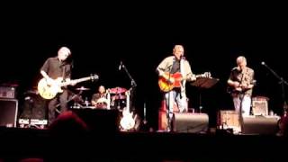 hot tuna: corners without exits