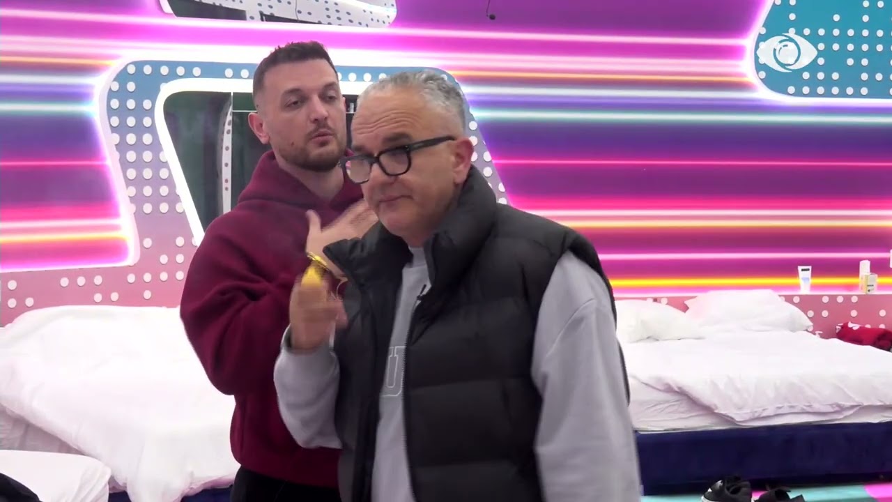 Ti nuk je burrë/ Debat mes Mateos, Shëndritit dhe Artanit