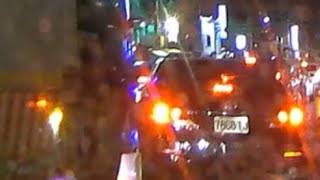 【車禍影片】轎車沒有考慮到大車的盲點（2025.10.23 桃園市平鎮區民族路三段