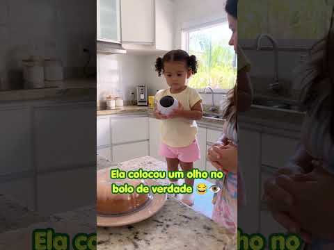Quando a Mamãe Pede Pra Vigiar o Bolo 🤭🍰