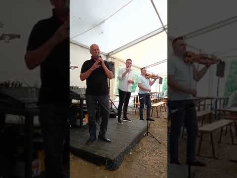 KIKI I DOMIC OCE DRAGA DA JOJ SVIRAM