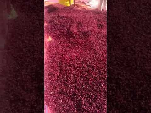 Rose petal powder