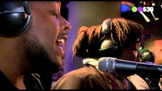 Anouk - Pretending as Always (live bij Evers Staat Op)