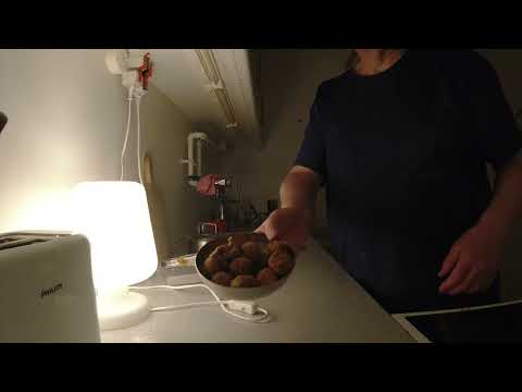 MongoTV_11238 - Mongo Madskole - GRÆSKE KØDBOLLER Med OLIVEN og FETA - RIS - TAMARI