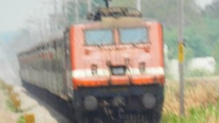 preview picture of video 'High Speed Crossing - HWH-YPR Duronto with QLN-VSKP Express'