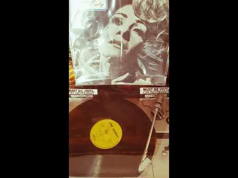 Line Monty, "mais qu'est ce que tu me veux ?", sorti en196?