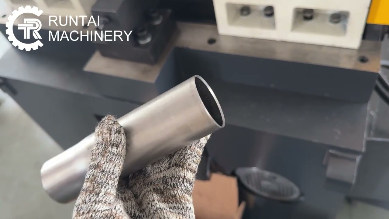 Double end pneumatic pipe chamfering machine