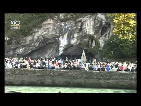 Chapelet à Lourdes