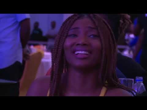 Acapella In  A Fight