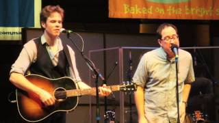 eTown webisode 45 - Josh Ritter and Craig Finn perform &quot;Roll On&quot;