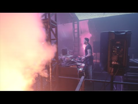 Vee Brondi @ Pucci Riviera