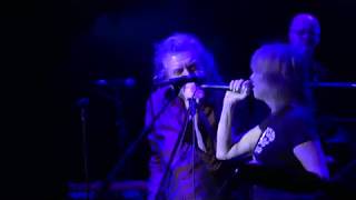 Robert Plant &amp; Chrissie Hynde - Bluebirds Over The Mountain - Royal Albert Hall - December 2017