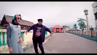 Download lagu Safira Gadis Manis dari Siri Sori Islam - Jopie Latul mp3