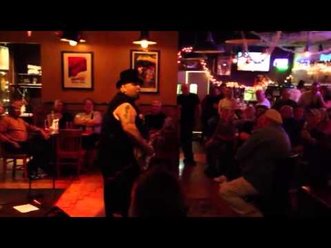 Popa Chubby playing somewhere over the rainbow