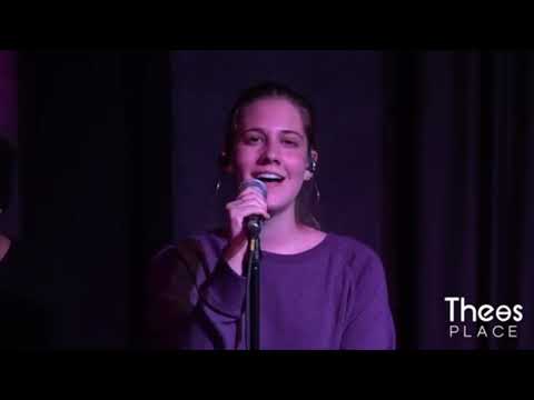 Melania- Mi Roca (Cover) Cornerstone HIllsong (Spanish Cover) live