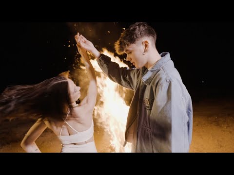 MARIODMIR - ME TIENE