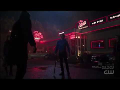 Riverdale 6x21 Archie and Gang Vs Percival Off course lost the battle.