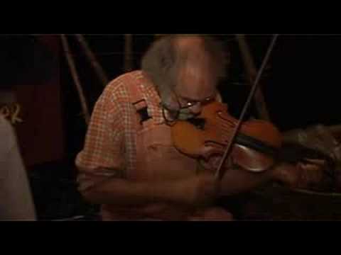 Klaus der Geiger im WaldbesetzerInnen-Camp@Kelsterbach