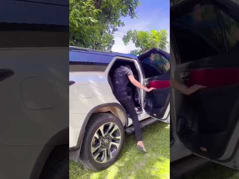 funny car bounce #funny #comedyvideos #comedy #funnyreels #kk #funnyvideos #humor #prank