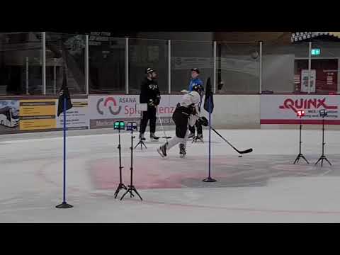 05 03 21On-Ice Testing SCR Damen mit SISM Hockey
