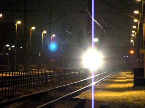 R 440 Excelsior passing Ťahanovce stop