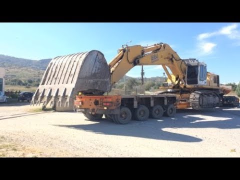 Loading And Transporting The Liebherr 964 Excavator - Fasoulas Heavy Transports