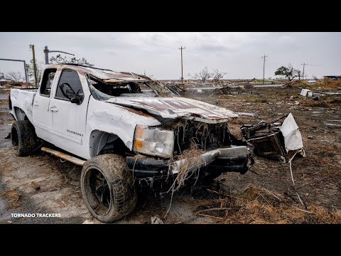 Trapped by Hurricane Delta - A Storm Chasing Documentary