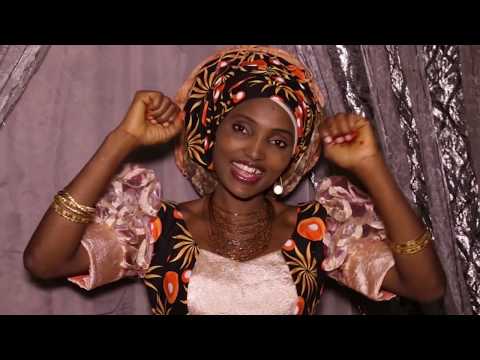 HAUWA FULLOU - Alh Abbo Ngaundere SONG (GUDALI) [Hauwa Fullou Yar Fulanin Gombe]