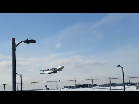 YYZ Toronto Pearson Intl Airport - Antonov Airlines AN124-100 Takeoff
