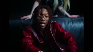 Video zu 'Dark Thoughts' ansehen