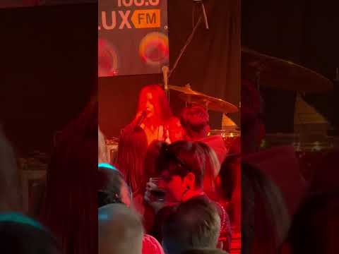 VANÈS - Kiss me Slow live @Bergfest in Berlin 09.07.2025