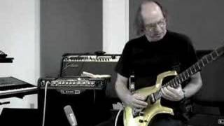 Adrian Belew Demos Line 6 Spider Jam