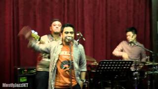 Bodoh Untuk Setia Music Video