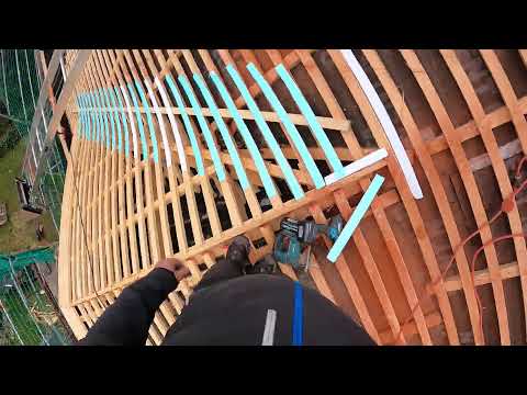 Fliehendene Biberkehle auf Trapezgaube - Teil 1 - Creaton Biberdach Leisnig