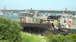 preview picture of video 'U.S, Navy Hovercraft coming in to the Hole in the Wall Beach, Niantic CT'