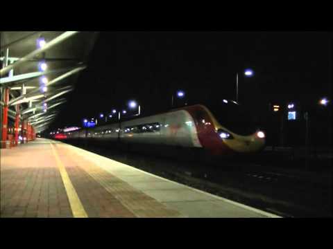 Late Night Passenger & Freight Train Action @ Rugby 27/10/2015