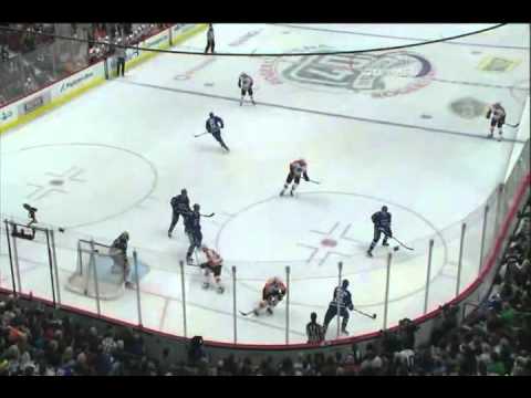 Danny Briere scores vs the Canucks - 12-28-2010