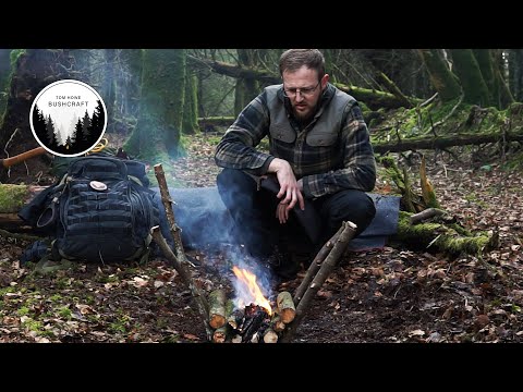 Solo Bushcraft Day Trip - Self Feeding Fire - Spoon Carving