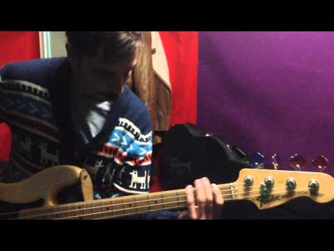 Tape Flakes basslines recording