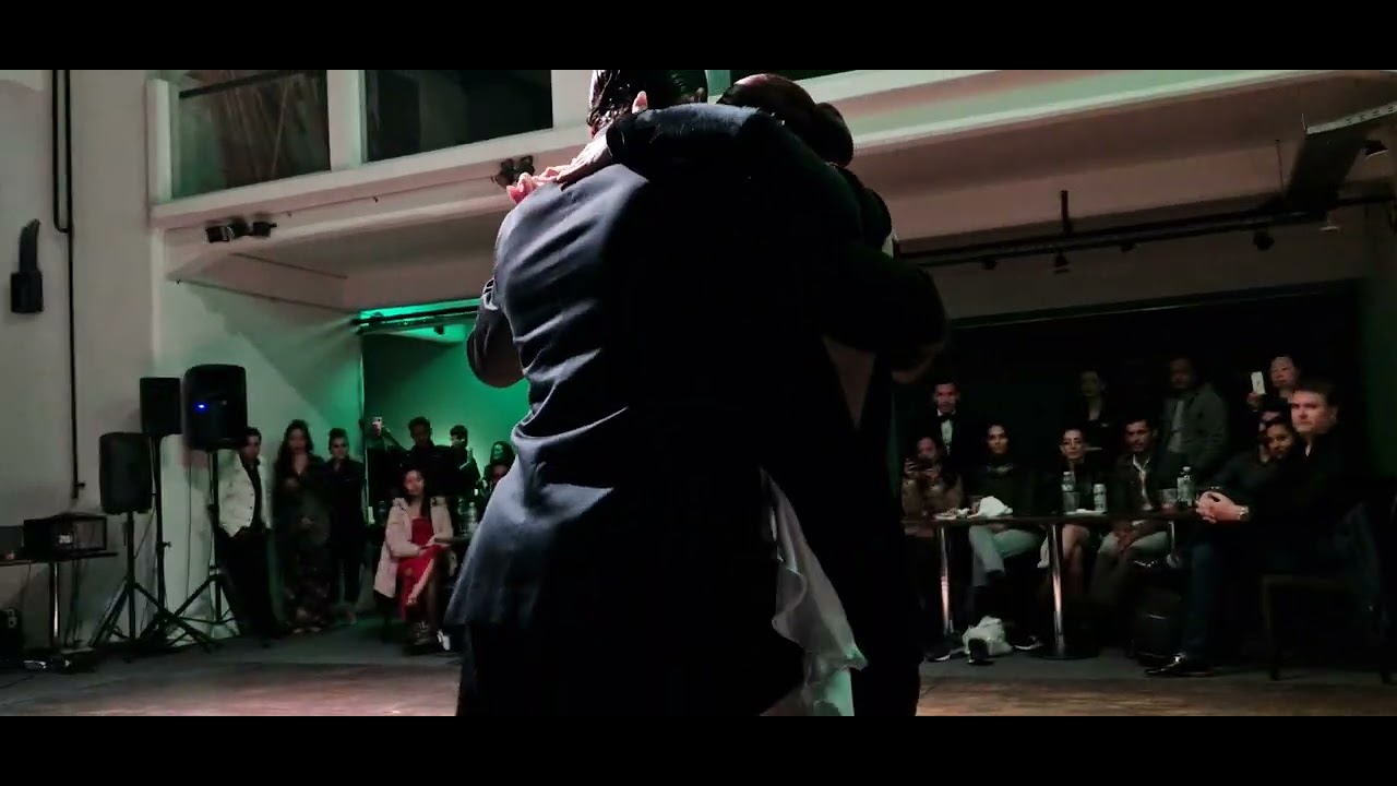 Naoko Tsutsumizaki y Cristian Lopez