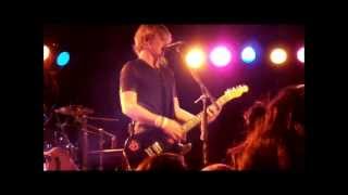 R5 Christmas Is Coming