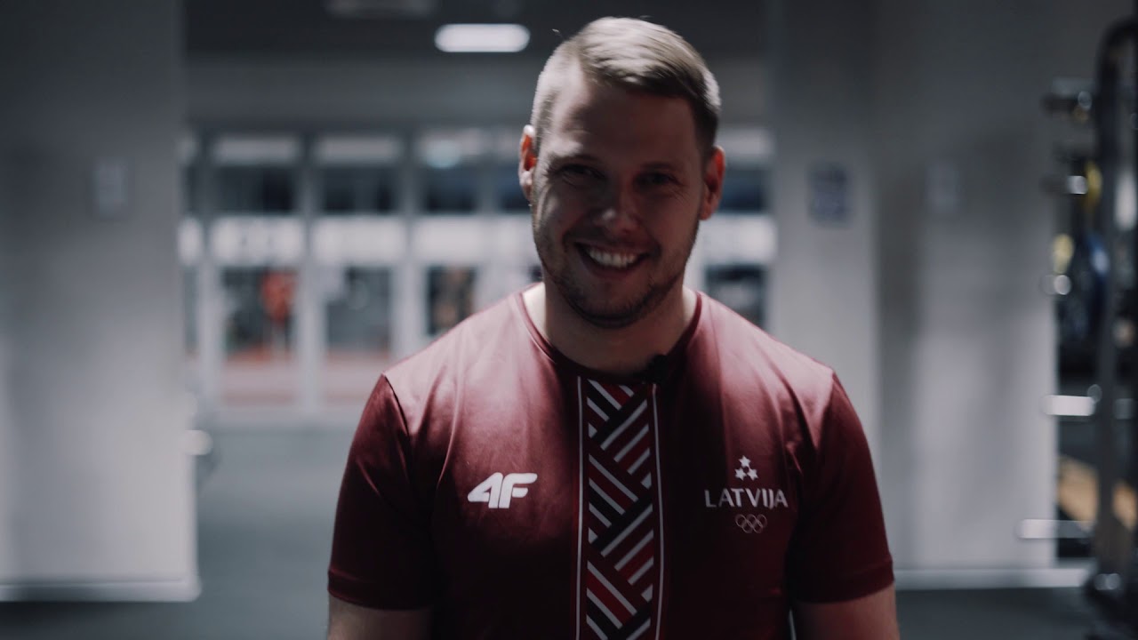 Novadnieku sveicieni Latvijas simtgadē