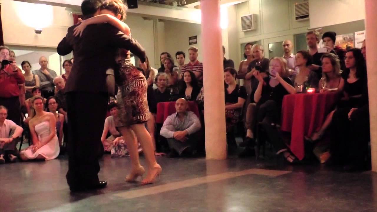 Carlitos y Noelia in AdT (1) "Cuando El Amor Muere" C.di Sarli