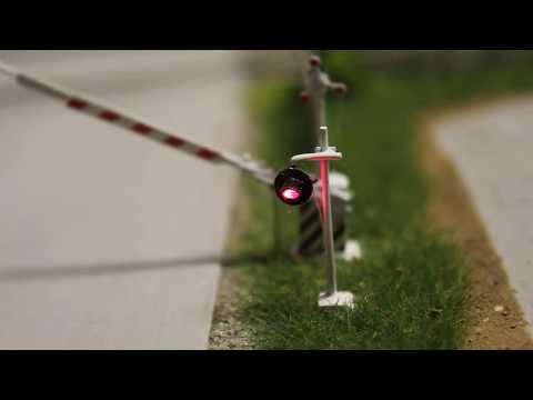 La Tartaruga Elettronica - PLS4 - Passaggio a livello con 4 semibarriere