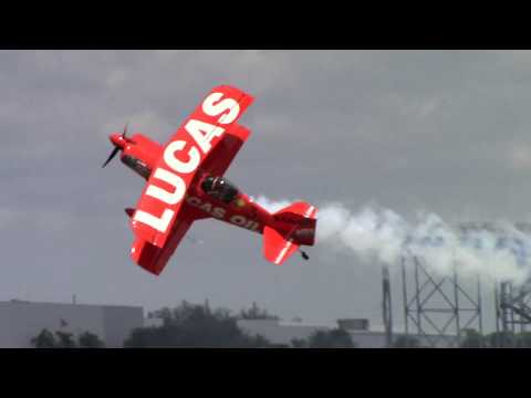 Mike Wiskus Lucas Oil Pitts 2019 Melbourne Air and Space Show