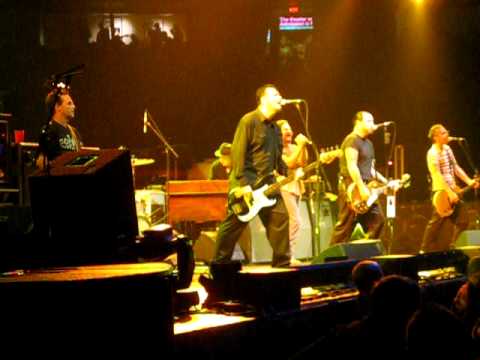 Ball And Chain - Social Distortion w/ Eddie Vedder and Mike McCreedy
